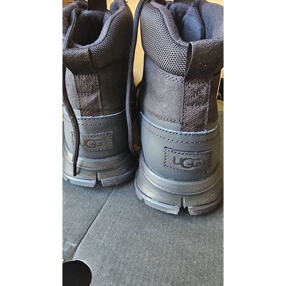 UGG Emmett Duck Boot in Chestnut. Size 12 Brand new with box. 100%authentic main image 7